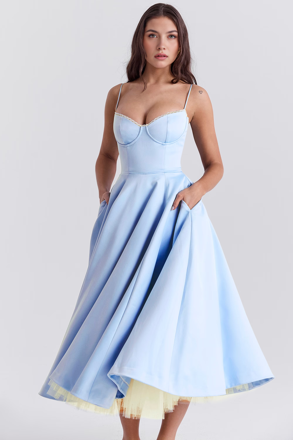 Vestido Feminino Midi – Cloe Vibe