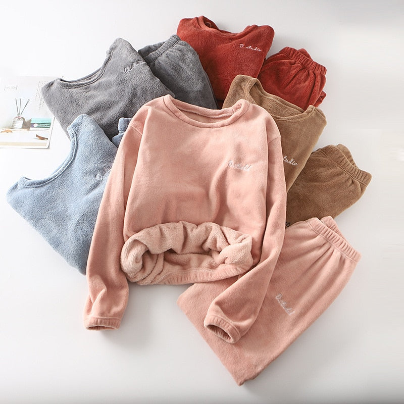 Pijama de Inverno Feminino em Fleece – Aurora