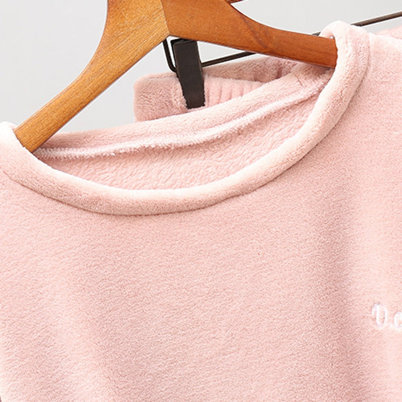 Pijama de Inverno Feminino em Fleece – Aurora