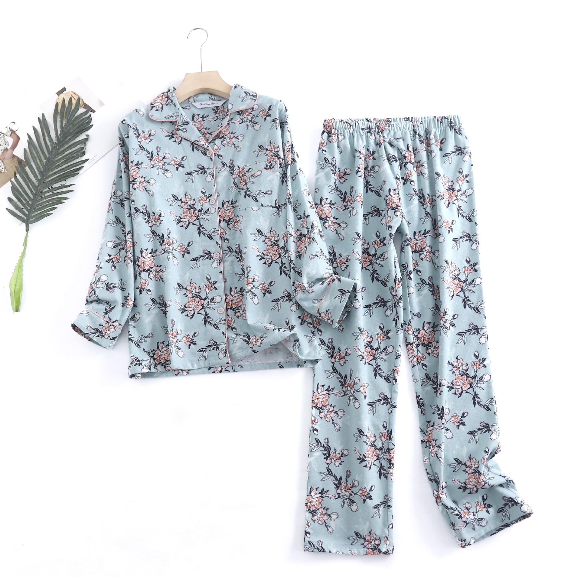 Pijama Jardins Americano – Floral Elegance