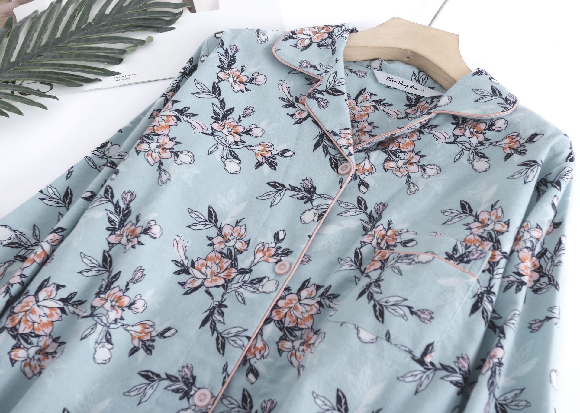 Pijama Jardins Americano – Floral Elegance