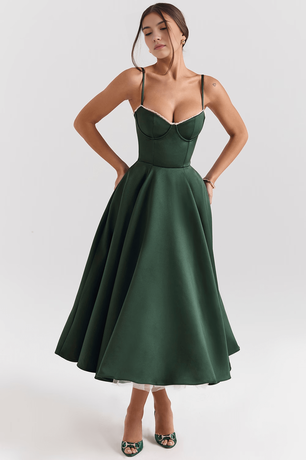 Vestido Feminino Midi – Cloe Vibe